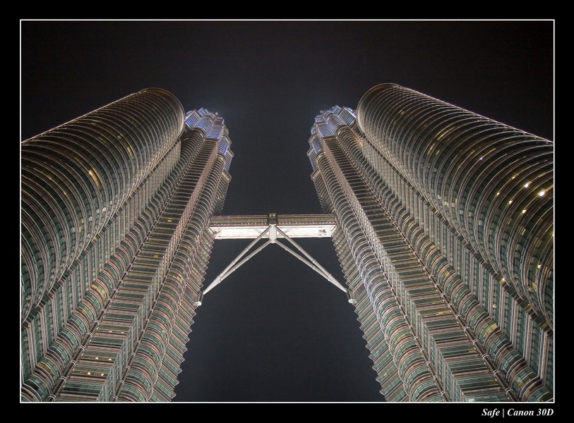 2006 - 07 - Kuala lumpur -  Tour Petronas 02